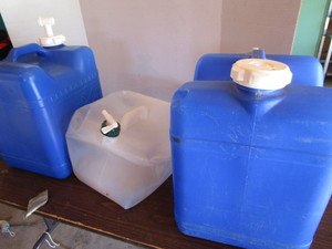 lot 48 image: Water Jugs