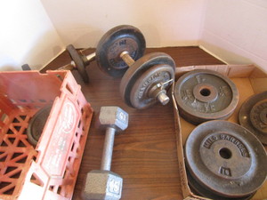 lot 50 image: Weight Disks & Barbell