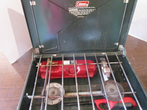 lot 58 image: Coleman Stove - 2 Burner