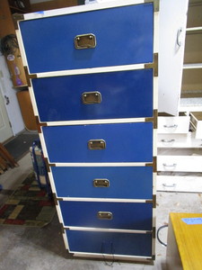 lot 95 image: Cabinet