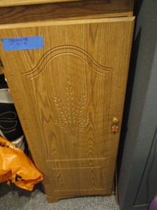 lot 142 image: Cabinet
