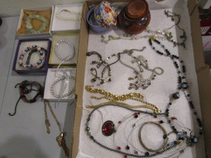 lot 162 image: Costume Jewelry