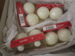 lot 175 image: Hana Candles
