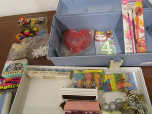 lot 181 image: Cake Decorating Supplies