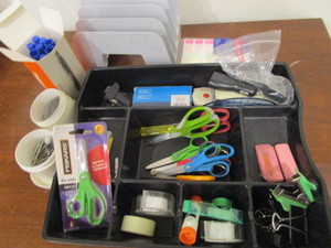 lot 195 image: Office Supplies