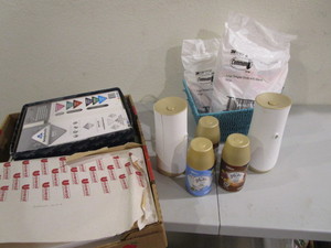 lot 198 image: Command Hooks, Paper, Labels