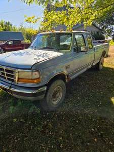 lot 5 image: 1996 Ford F250 Ext Cab 4x4 Pickup