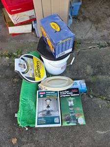 lot 38 image: Camping Items