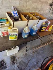 lot 73 image: Automotive Fluids