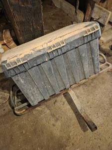 lot 99 image: Receiver Hitch ToteCarrier