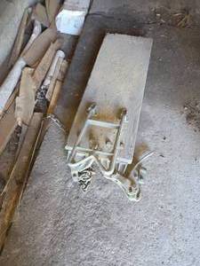 lot 101 image: Vintage Chain Pipe Vise