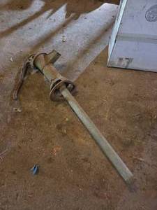 lot 112 image: Vintage Gray Cast Iron Well Pump