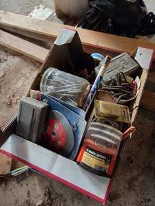 lot 138 image: Box of Garage Misc