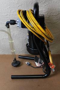 lot 32 image: Wagner Pro Gold 833CW15 Contractor Series Airless Paint Sprayer with 12 HP Motor