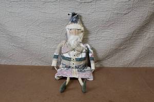 lot 67 image: Handmade Primitive Fabric Santa Claus Doll 14 Inch