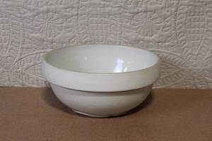 lot 148 image: Handmade White Ceramic Bowl 6 Inch Diameter