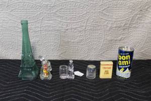 lot 159 image: Collection of Vintage Glass Jars, Old Gold Tin, and Bon Ami Cleanser