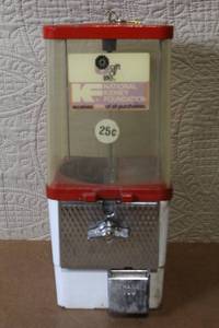 lot 169 image: Vintage 25 Cent Coin Operated Candy or Gumball Machine with Key