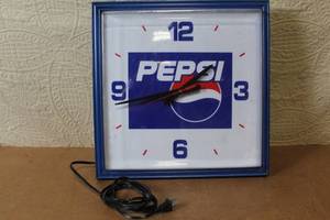 lot 172 image: Pepsi Illuminated Wall Clock by Hanover Clocks