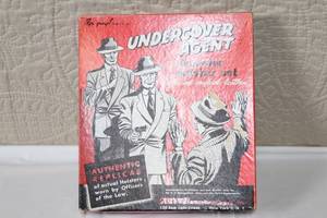 lot B-202 image: Vintage Undercover Agent Shoulder Holster Set with Toy Handcuffs and Cap Gun Boxed