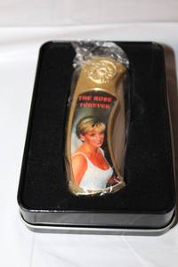 lot 225 image: Princess Diana The Rose Forever Commemorative Folding Knife with Tin Case