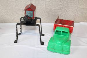 lot 238 image: Vintage MAR Toy Crane and Sand Dump Truck Set