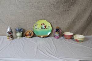 lot 274 image: Collection of 7 Assorted Vintage Decorative Porcelain and Ceramic Pieces