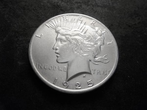 lot 40 image: 1925 Peace Silver Dollar