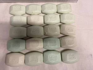 lot 358 image: 20x Lever 2000 Bar Soap-Bulk Package