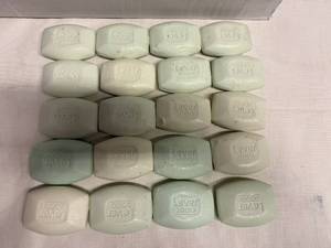 lot 357 image: 20x Lever 2000 Bar Soap-Bulk Package