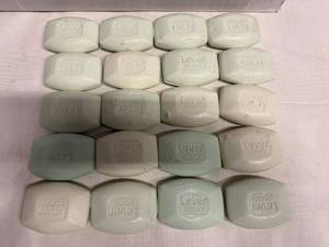 lot 360 image: 20x Lever 2000 Bar Soap-Bulk Package