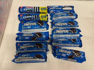 lot 7 image: Variety of Oreo Snacks