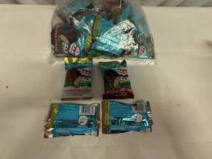 lot 11 image: 10 each of Russel Stover Maple Crme & Confetti Cake