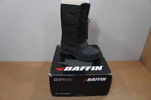 lot 8 image: Baffin Ottawa Womens Winter Boots - Size 8