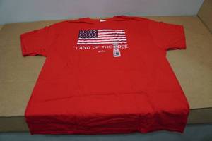 lot 24 image: Unisex Land of the Free T-Shirt - XL