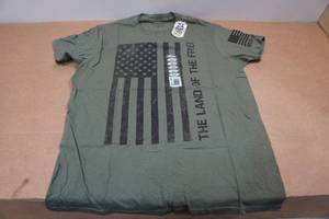 lot 26 image: Hold Fast Unisex Land of the Free T-Shirt - Medium