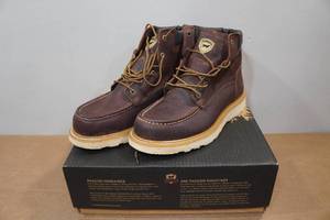 lot 29 image: Irish Setter Ashby Mens 6 Work Boots Style 83605 - Size 11.5
