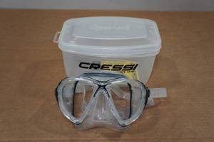 lot 84 image: Cressi Big Eyes Evolution Mask