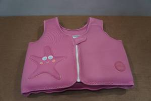 lot 89 image: Kids Mermaid Life Jacket - Ages 3-6