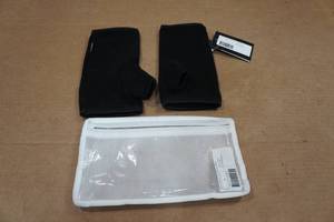 lot 92 image: Back on Track Wrist Brace with Thumb - Medium