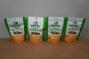 lot 98 image: 4 Greenies Pill Pocket Chicken Flavored Pet Treats