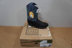 lot 114 image: Smoky Mountain Boots - Childs Size 1.5