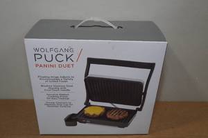 lot 115 image: Wolfgang Puck Panini Duet Griddle