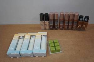 lot 121 image: Makeup, Refillable Sanitizer Bottles, Wax Melts