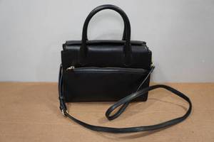 lot 151 image: New Day Black Shoulder Bag