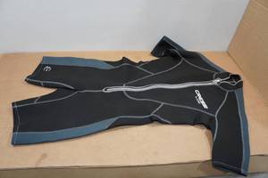 lot 216 image: Cressi Lido 2mm Mens Wet Suit - Large