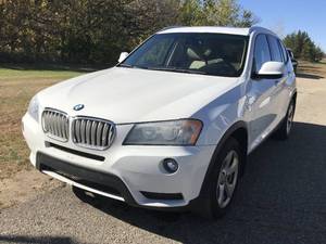 lot 3 image: 2011 BMW X3