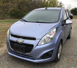 lot 1 image: 2014 Chevy Spark