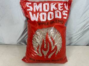 lot 23 image: New 20 lb Bag of Smokey Woods Apple Blend Grilling Pellets