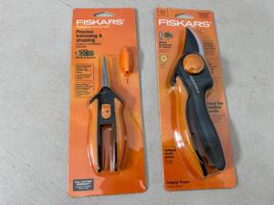 lot 37 image: 2 New Fiskars Pruner  Trimmers